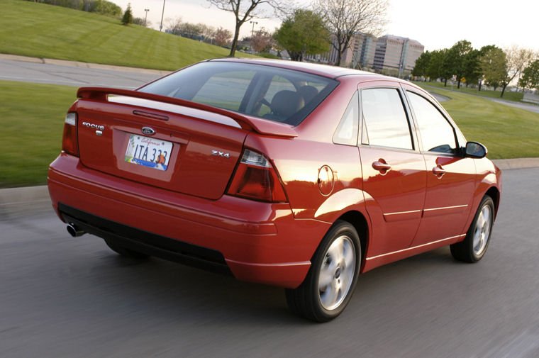 2005 Ford Focus ZX4 ST Picture